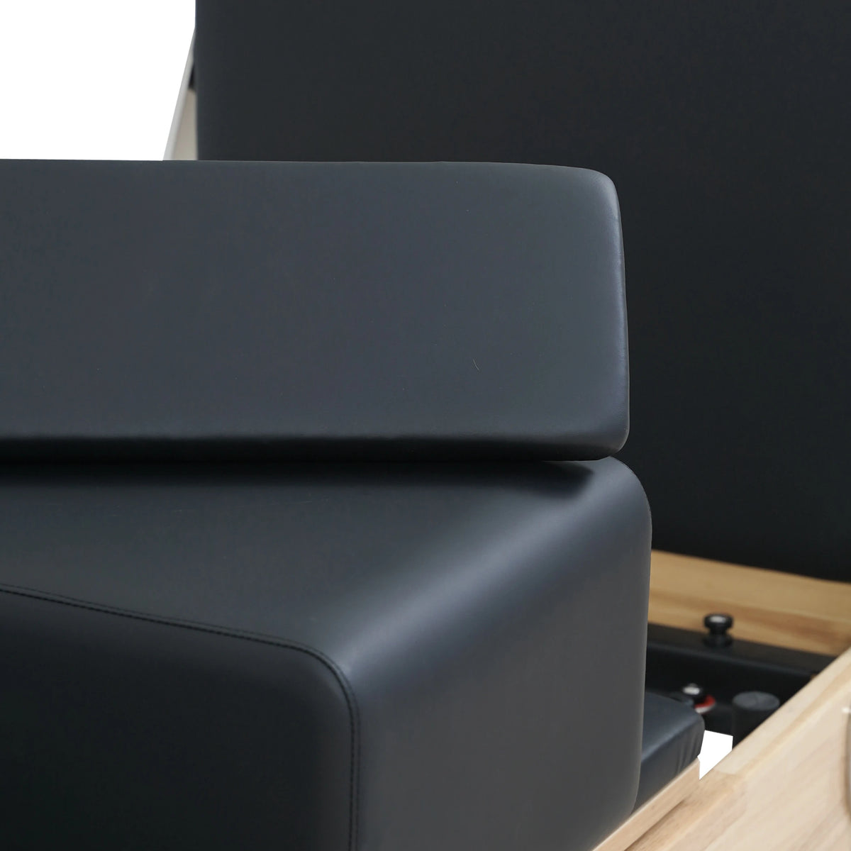 Klassischer Pilates-Reformer „Oak Folding“ – Schwarz